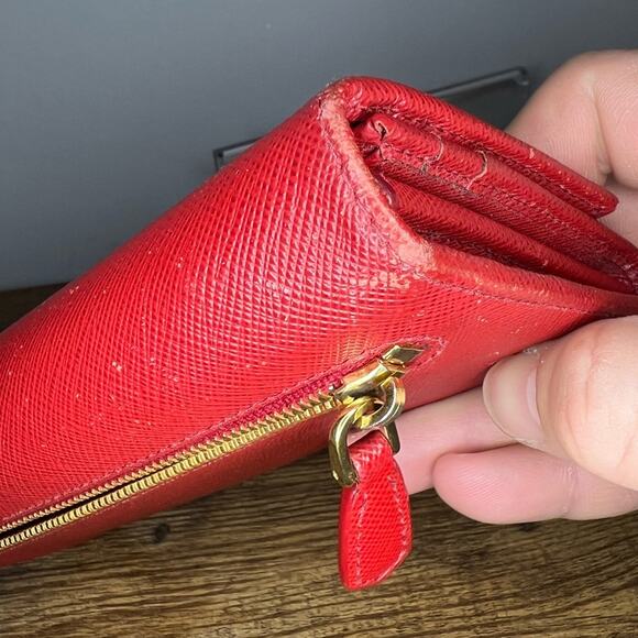 Prada Peonia Red Saffiano/Metal Wallet - Picture 8 of 13